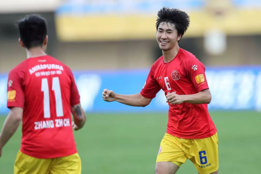 关于福建天信客场战平，积分榜排名保持不变的信息